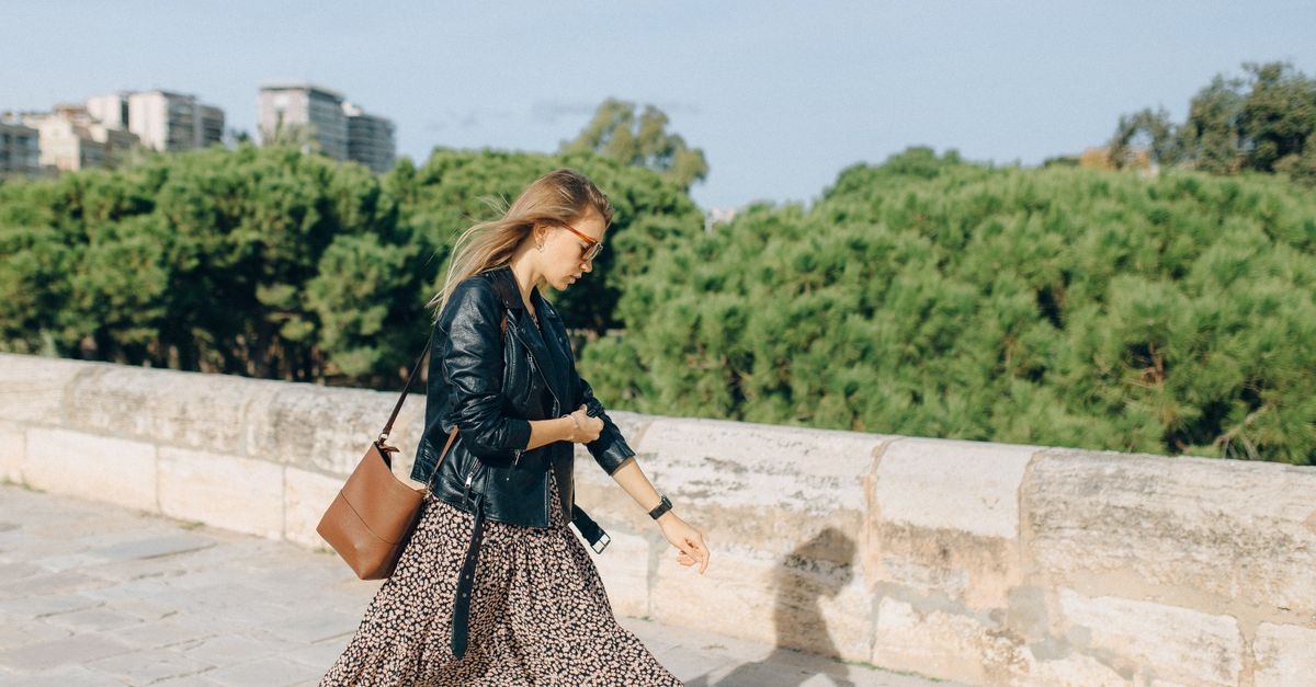 Cosa Indossare a una Festa Informale: Idee di Outfit per Brillare Senza Sforzo