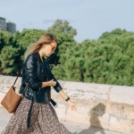 Cosa Indossare a una Festa Informale: Idee di Outfit per Brillare Senza Sforzo