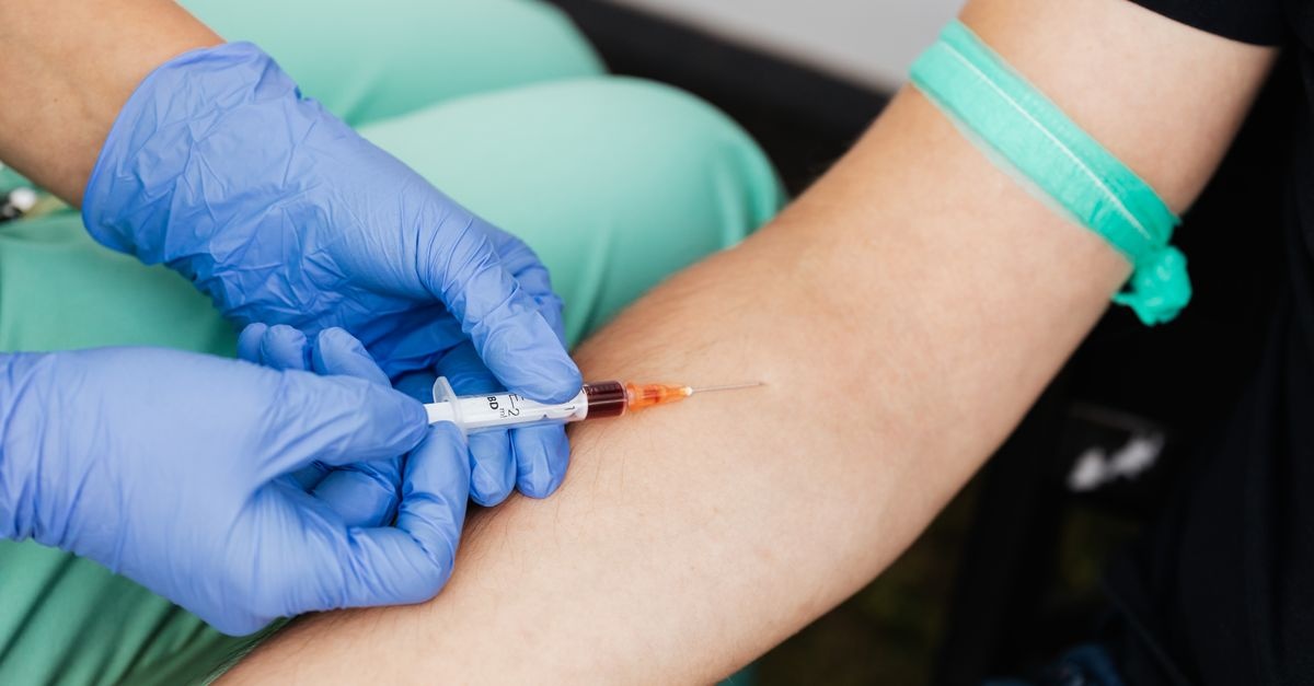 Esami del sangue per la donna: cosa controllare e quando farli per sentirsi al meglio