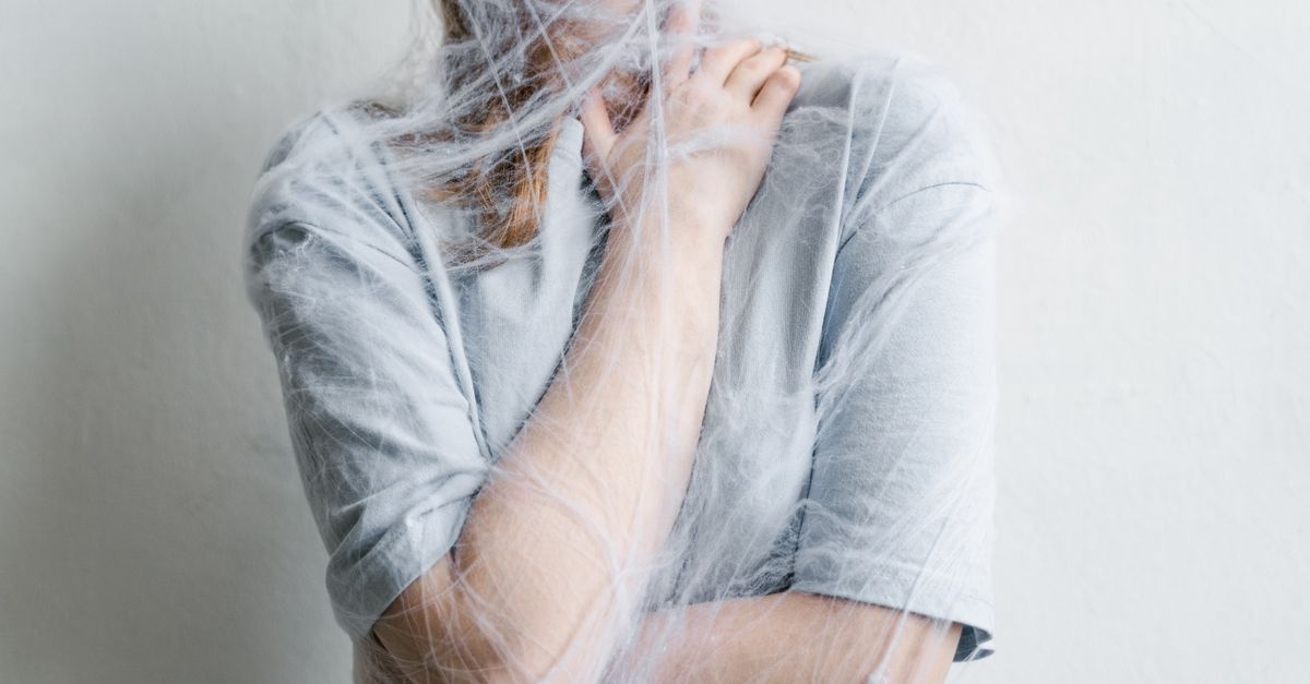 Perché l’ansia peggiora la sera? Le cause più comuni (e cosa puoi fare)