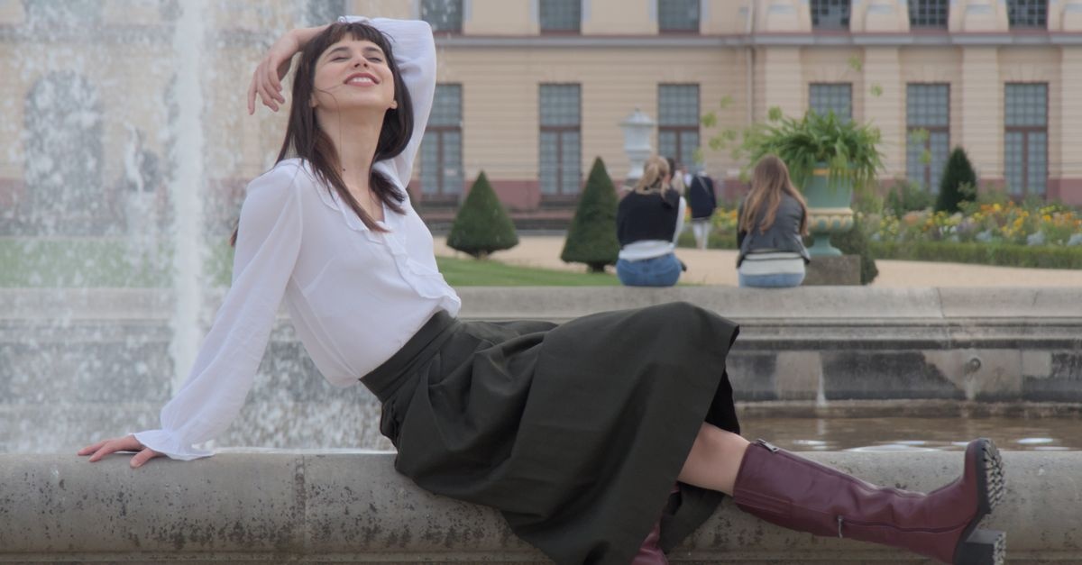 Outfit con gonna a ruota: idee chic e facili da copiare per ogni occasione