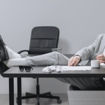 Ricarica Energia in Ufficio: Idee di Pause Attive per Lavorare Meglio